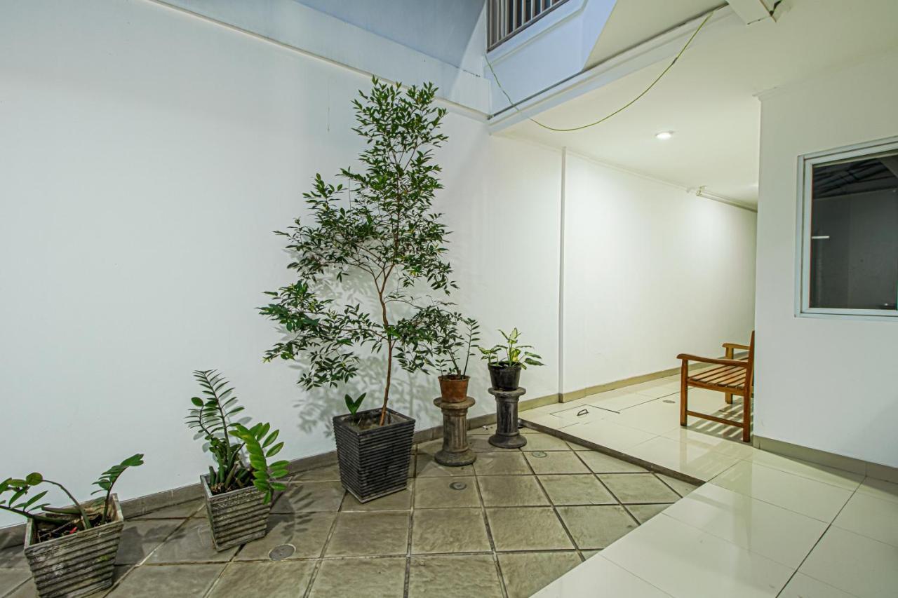 Hotel Mutiara Kostel Bintaro Esterno foto