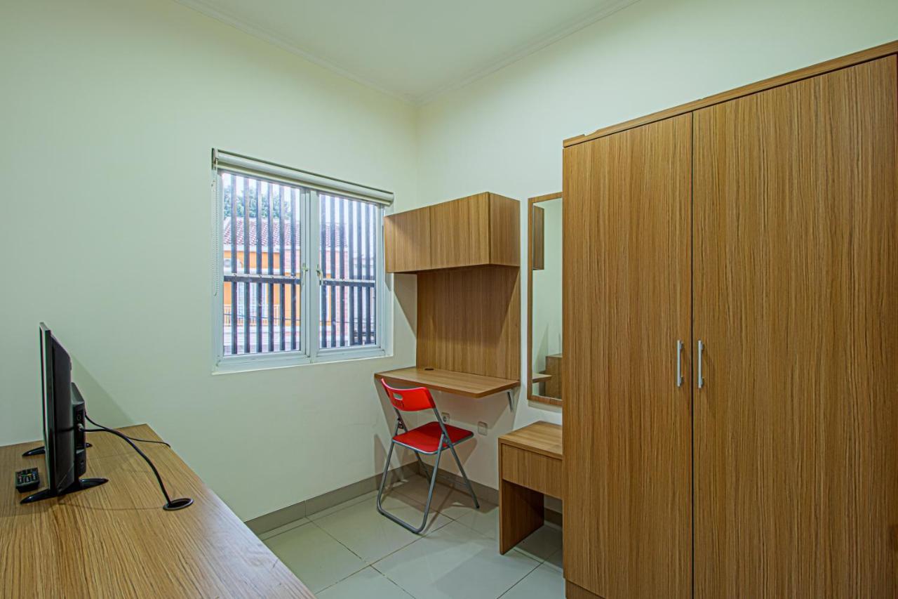 Hotel Mutiara Kostel Bintaro Esterno foto