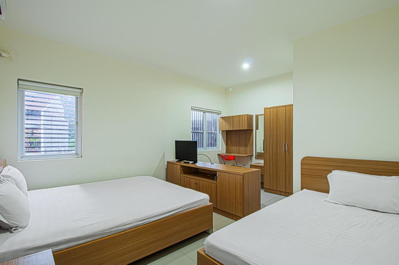 Hotel Mutiara Kostel Bintaro Esterno foto