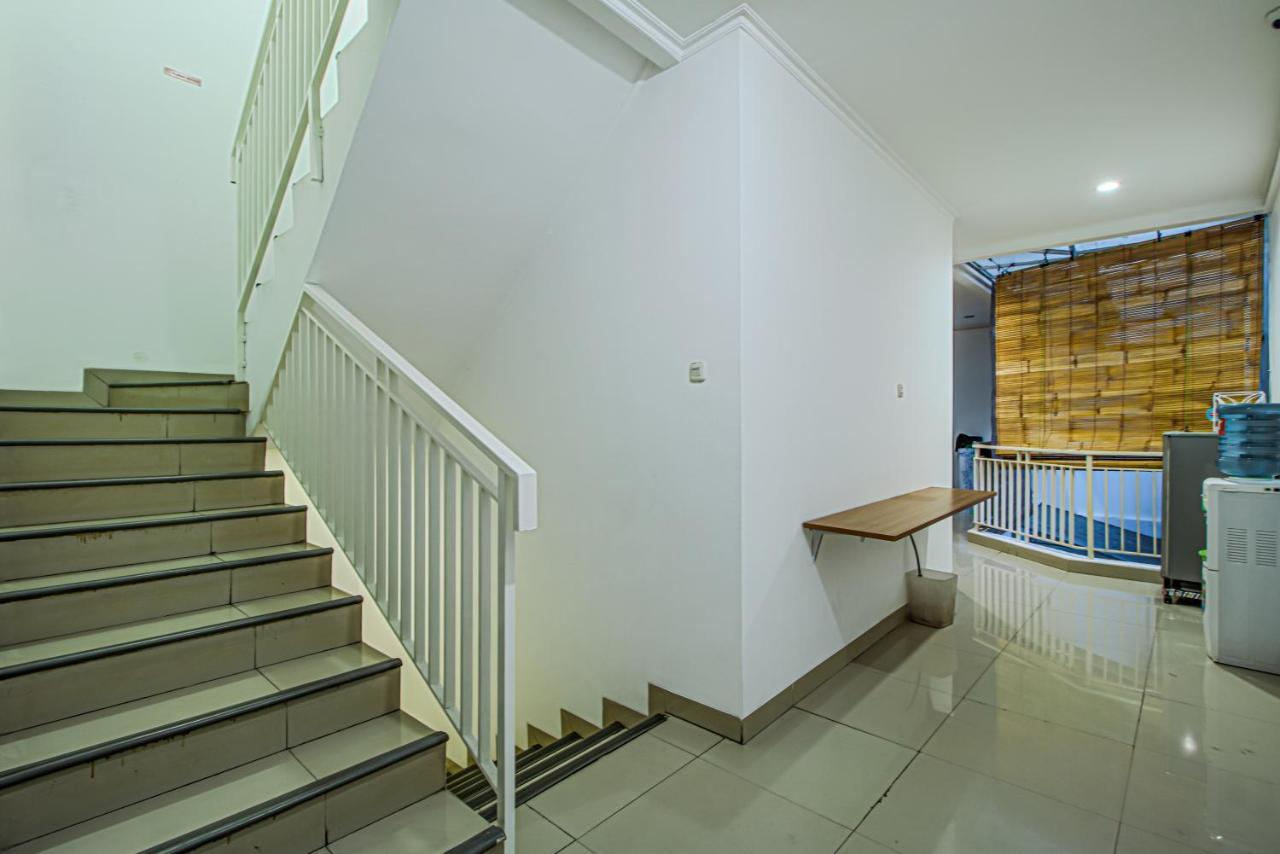 Hotel Mutiara Kostel Bintaro Esterno foto
