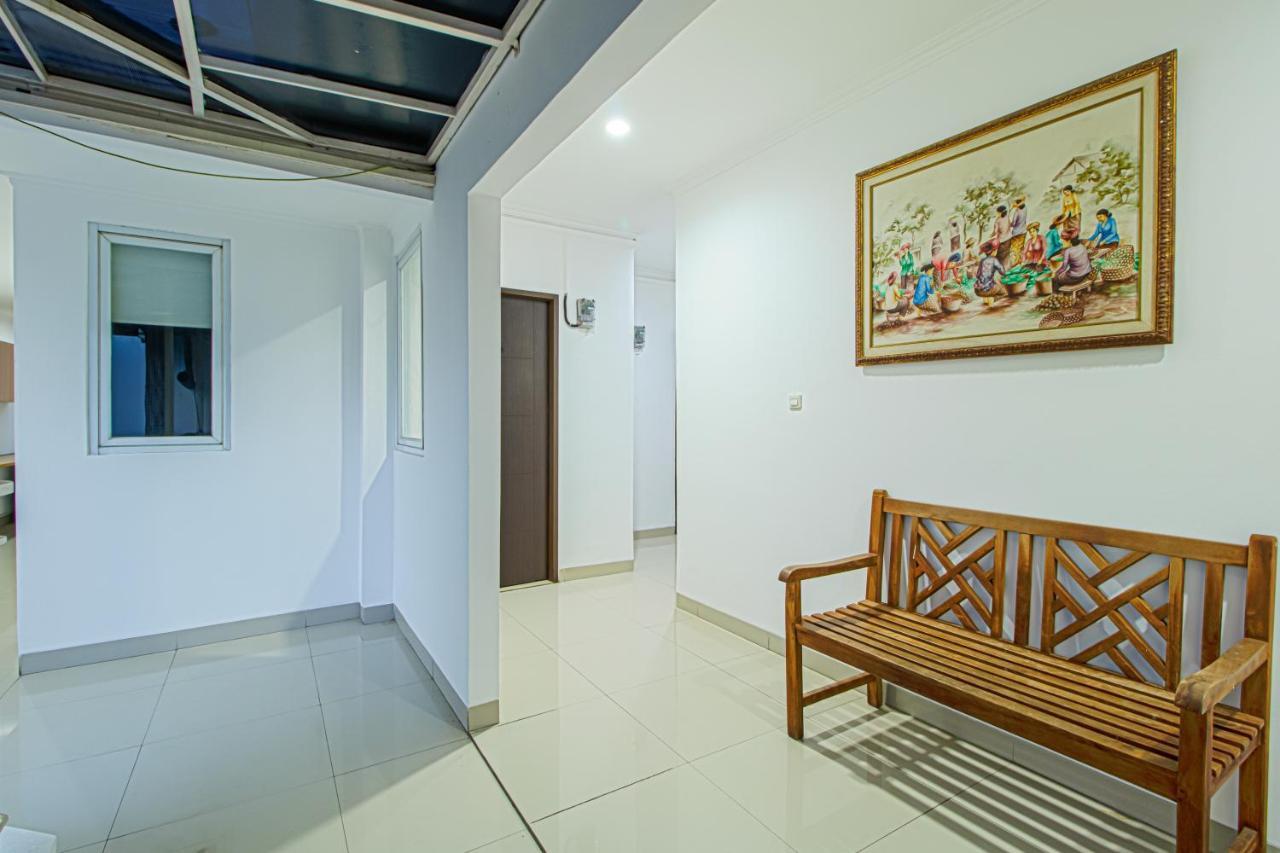 Hotel Mutiara Kostel Bintaro Esterno foto